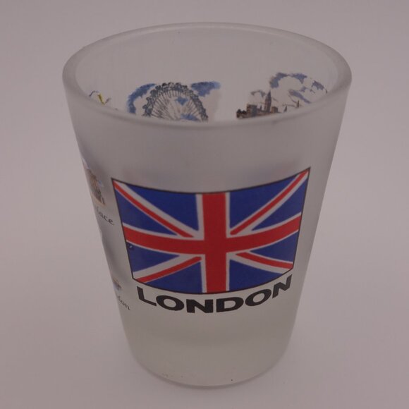London House of Parliament Tower Bridge Buckingham Palace Smoked Shot Glass - Picture 1 of 9